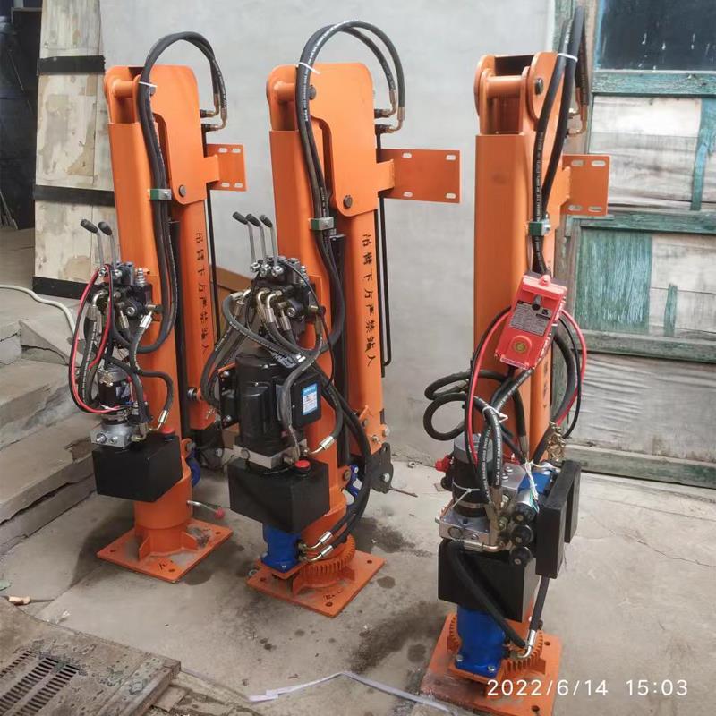 夏县重汽蓝牌随车吊 3.2吨 国六动力强 液压驱动 农用自卸起重机